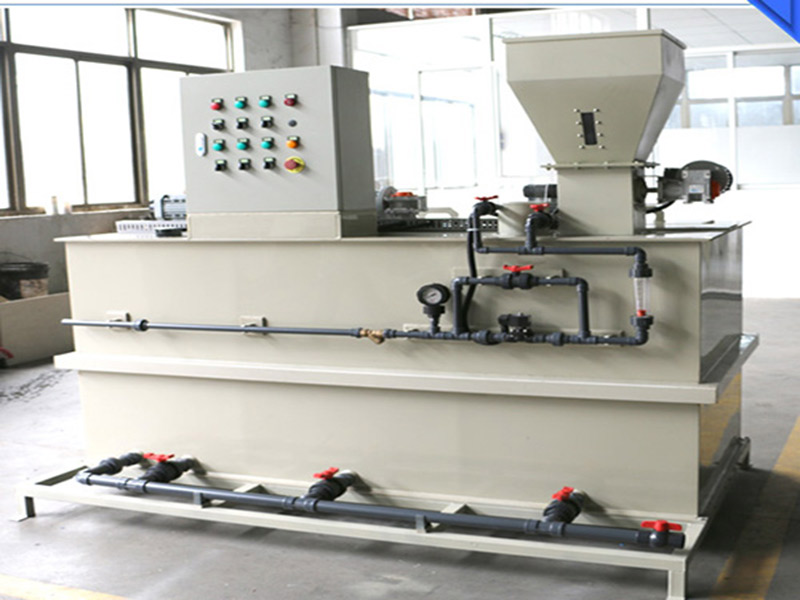 一體化加藥裝置是怎樣在節約資源的基礎上處理污水的